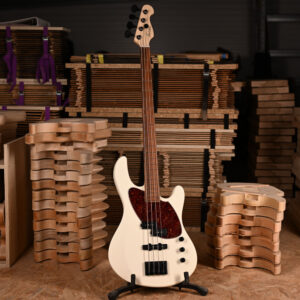 Basse Standard - Vintage White