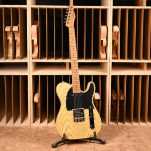 Elégante - Butterscotch Open Pore